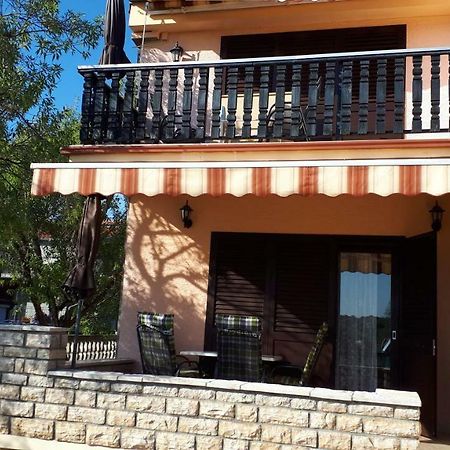 Apartments Santa Barbara Biograd Na Moru Extérieur photo