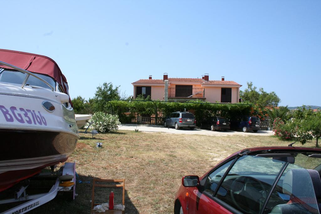 Apartments Santa Barbara Biograd Na Moru Extérieur photo
