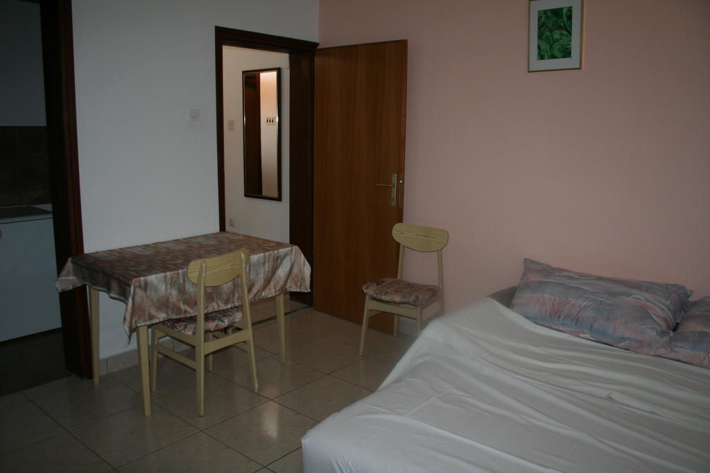 Apartments Santa Barbara Biograd Na Moru Chambre photo