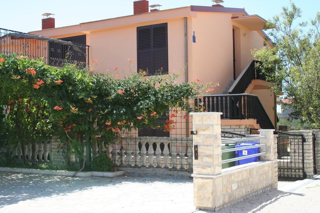 Apartments Santa Barbara Biograd Na Moru Extérieur photo