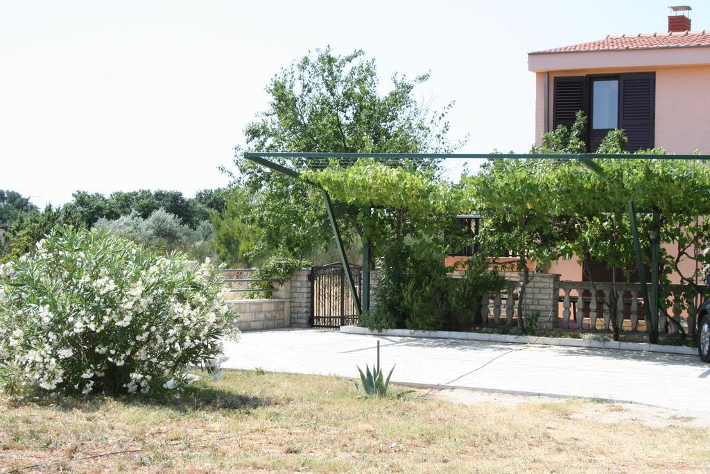 Apartments Santa Barbara Biograd Na Moru Extérieur photo